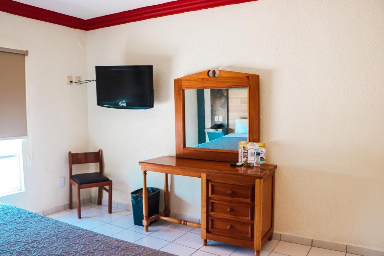 Hotel Gina Tecomán Esterno foto