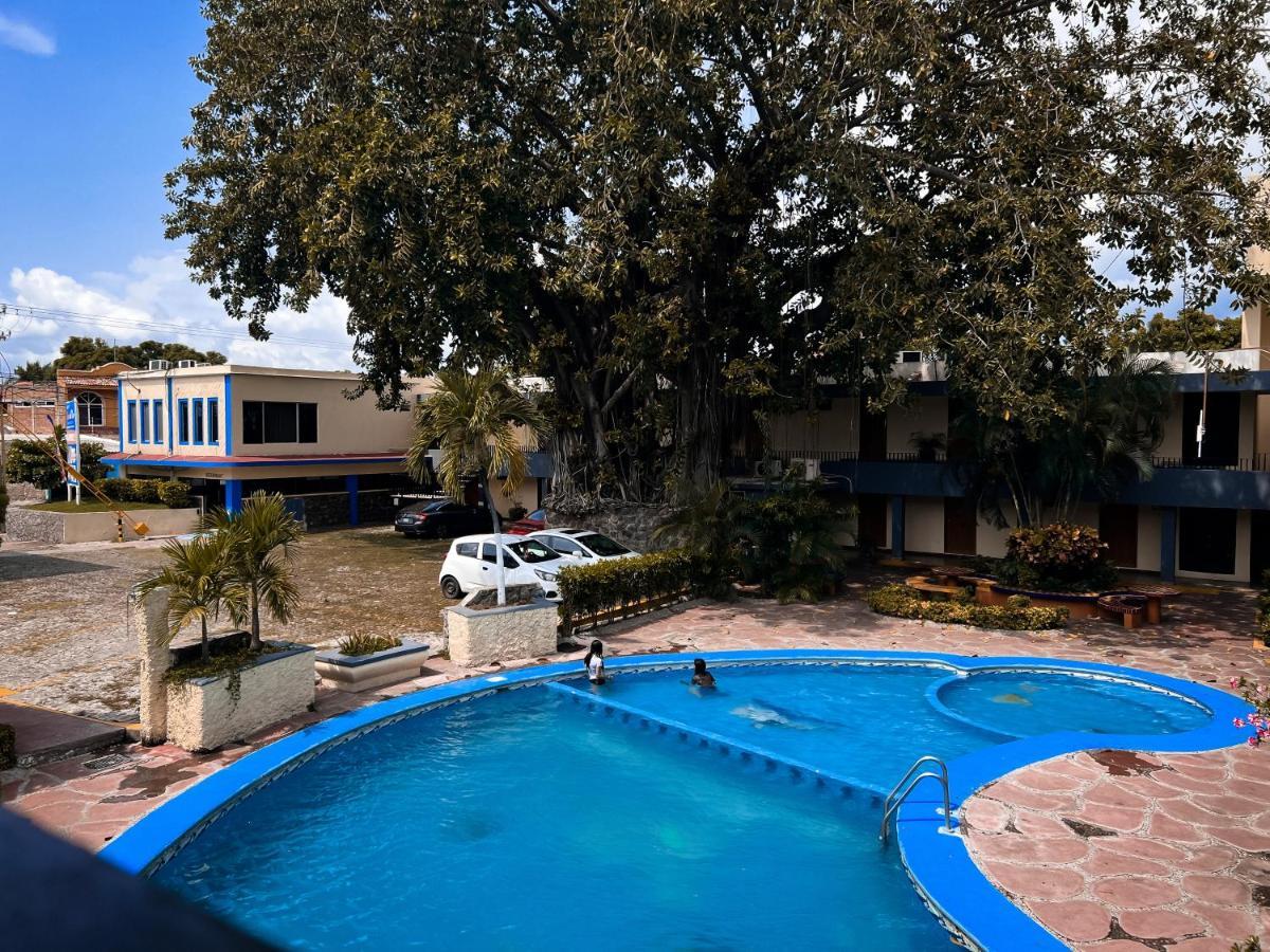 Hotel Gina Tecomán Esterno foto